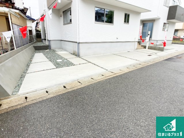 明石市西明石東町　第1期　新築一戸建ての駐車場|駐車スペース！散水栓があるので、こまめに愛車を洗えます！