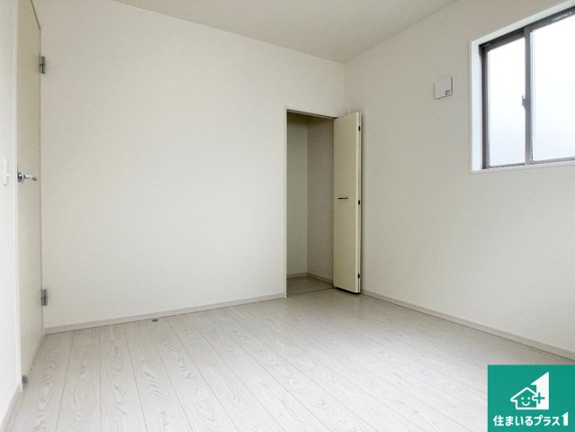 明石市西明石東町　第1期　新築一戸建ての洋室|シンプルな洋室は、自分好みのインテリアが楽しめます♪ご家族とインテリアや家具を選びに行くのは新築購入時の醍醐味の一つです。ぜひお楽しみください♪