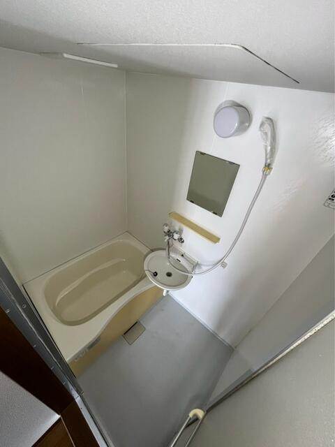 調布市多摩川５丁目の賃貸マンションの浴室