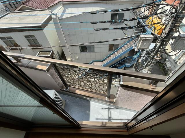 調布市多摩川５丁目の賃貸マンションのバルコニー