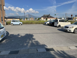 【駐車場】