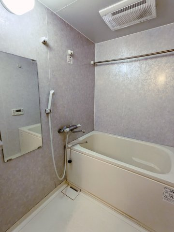 ガーデン代々木八幡の浴室