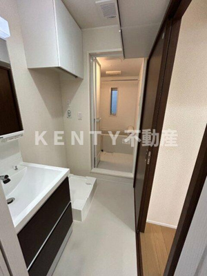 【玄関】 | ユーズジャルダンⅡ | ゆったりとした玄関です