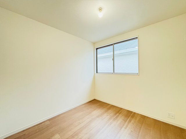 LG南城市佐敷新里〈２号棟〉の洋室