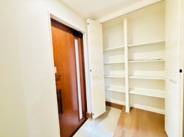 LG南城市佐敷新里〈２号棟〉の収納