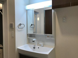 【洗面所】 | （仮）スターテラスⅡ下岡本町新築アパート | 洗髪洗面化粧台（イメージ）