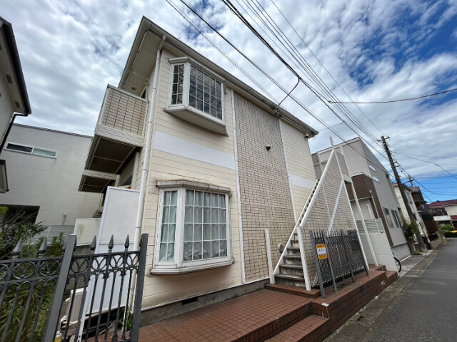 草加市新善町のアパート