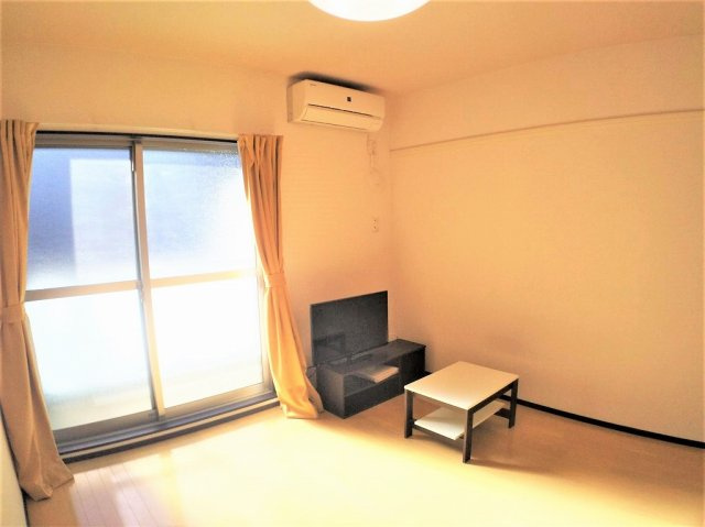 クレイノ栞の居間・リビング|リビングです