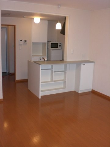 レオパレスノワール　Ⅱの居間・リビング|使いやすいリビングです