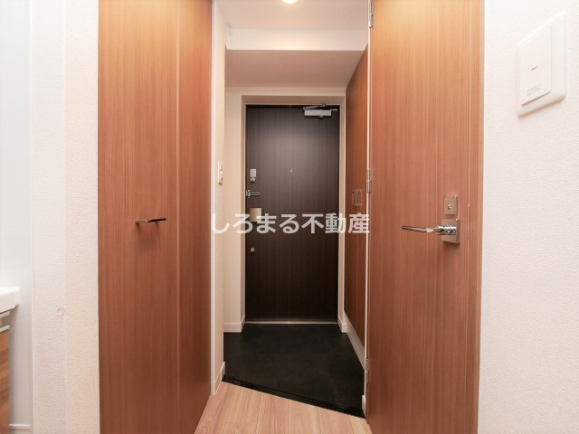 ララプレイス阿波座駅前フェリオの玄関