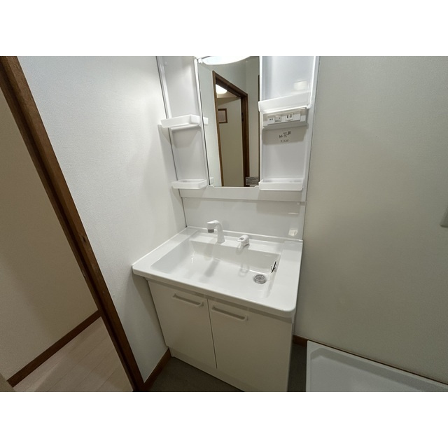 ステーションサイドビルの洗面所|洗面所です