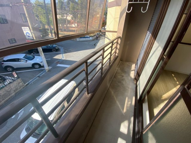 大石北町貸家のバルコニー