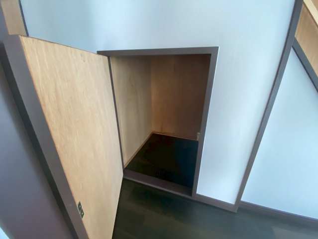 大石北町貸家の収納