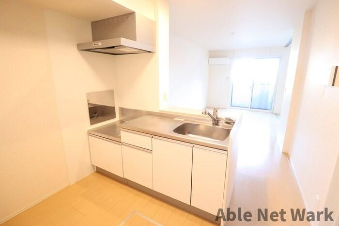 シュロス蒲地Aのキッチン|人気の対面キッチンです