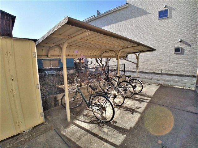 レオパレスＴＥＮのその他|駐輪場