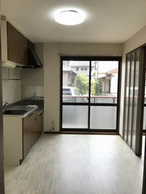 【居間・リビング】 | ビレッジ城北 Ｂ棟