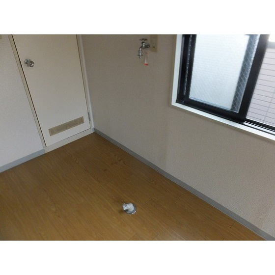 メゾンホリコシのその他|室内洗濯機置き場