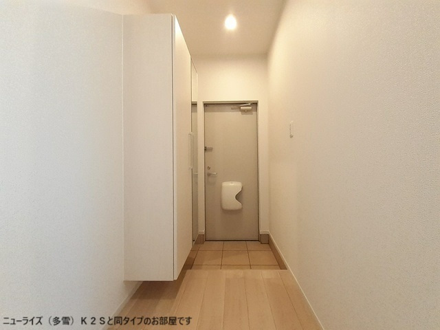 メゾンシュエットⅡの玄関|玄関