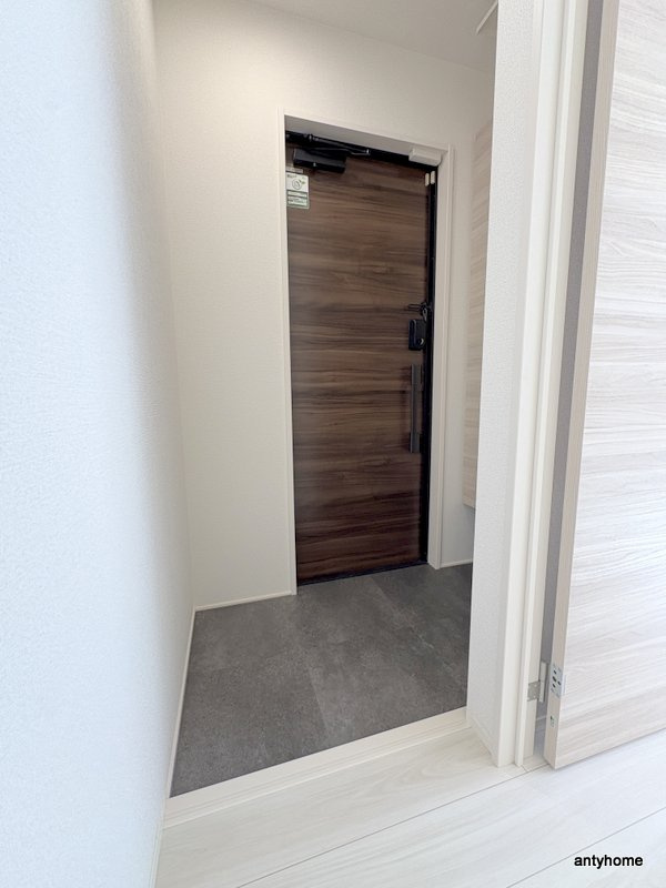 Clashist新森の玄関