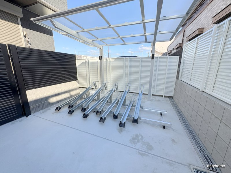 Clashist新森の駐車場