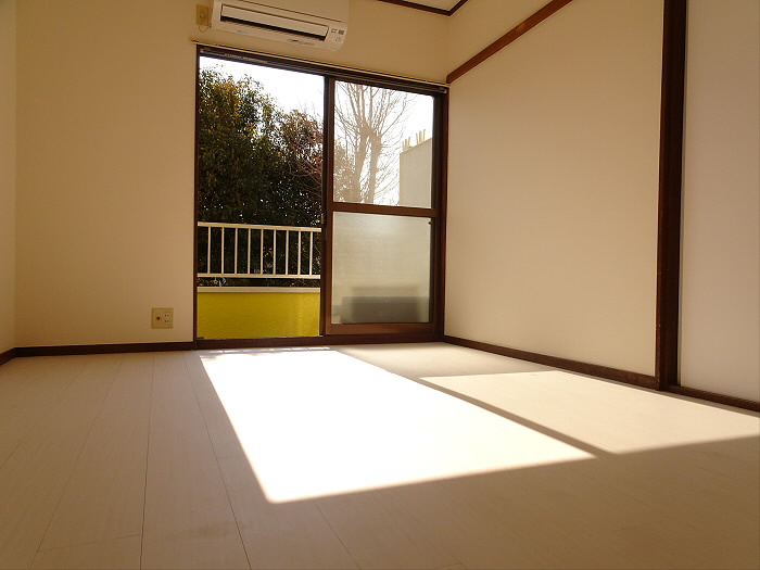 小倉ハイツの居間・リビング