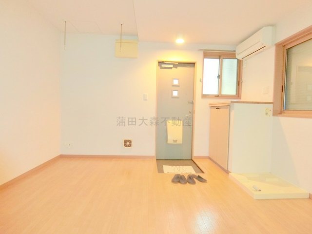 F'sホームの居間・リビング