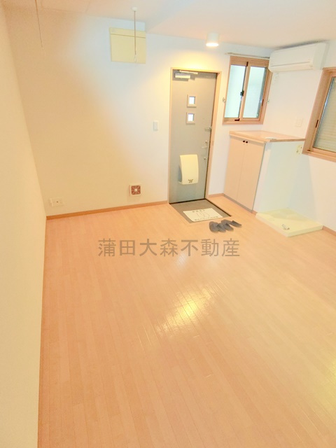 F'sホームの居間・リビング