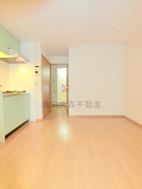 F'sホームの居間・リビング