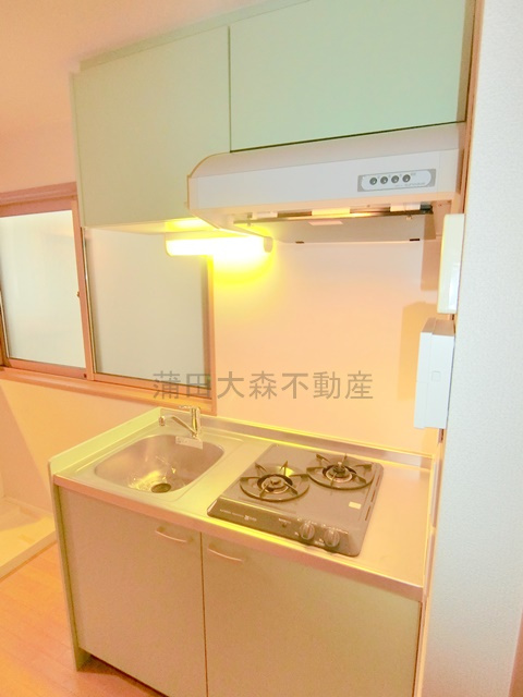 F'sホームのキッチン