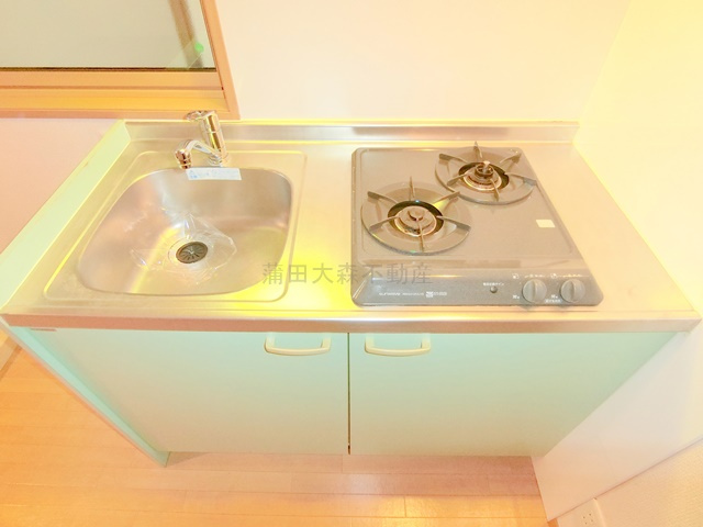 F'sホームのキッチン