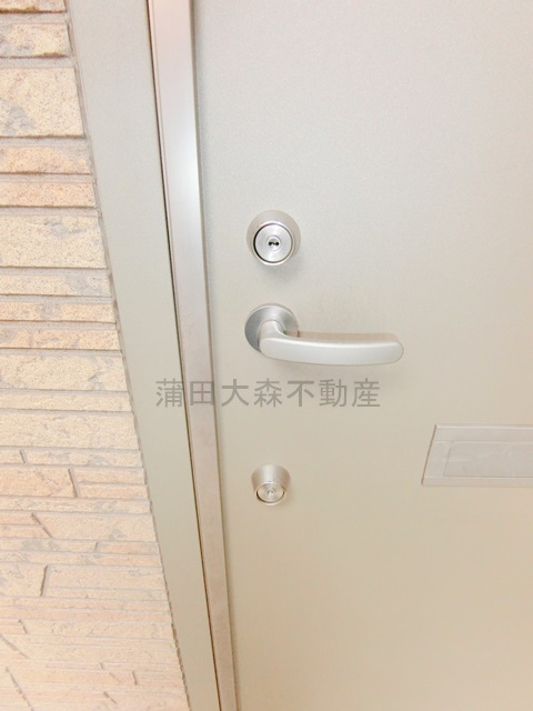 F'sホームの玄関