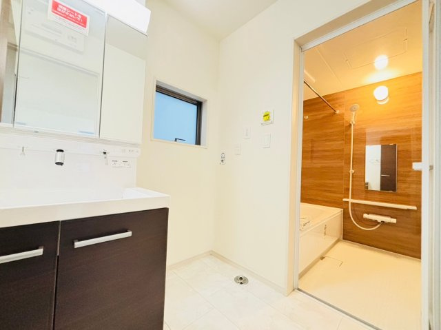 LG南城市佐敷新里〈３号棟〉の独立洗面台