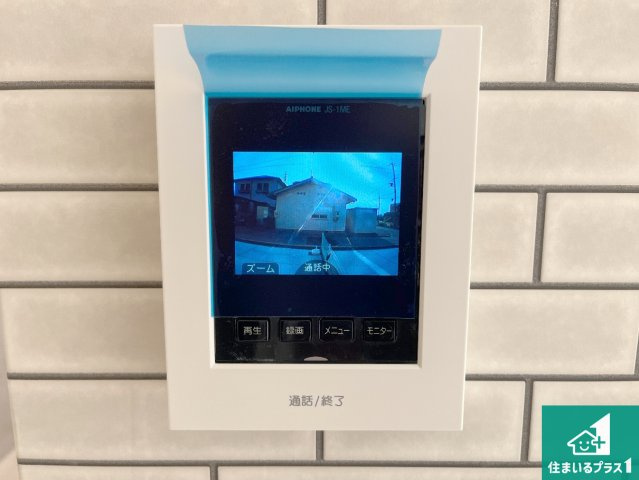加古川市野口町良野　新築一戸建ての防犯設備|カラーモニターインターホン！声だけでなく来訪者の姿や顔がモニターで確認できるので、小さなお子様がいらっしゃるご家庭でも安心できます！