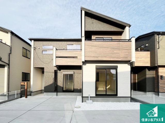 加古川市野口町良野　新築一戸建てのトイレ|シンプルなトイレは落ち着く空間！お手入れも簡単です！