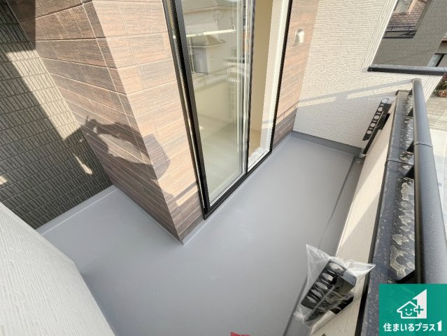 加古川市野口町良野　新築一戸建てのバルコニー|ワイドバルコニーは洗濯物を干すスペースが広いのでご家族が多くても安心！