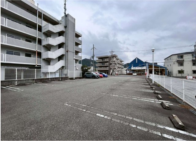 西脇市　売り店舗の外観