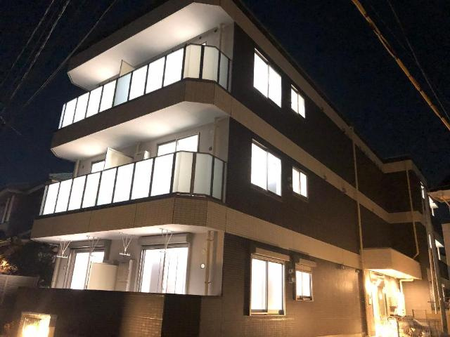 イーストガーデンの外観|外観写真（夜）