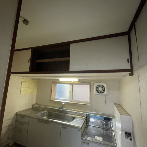 室蘭市みゆき町1丁目2-15戸建のキッチン