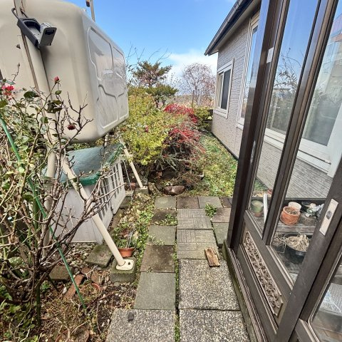 室蘭市みゆき町1丁目2-15戸建の庭