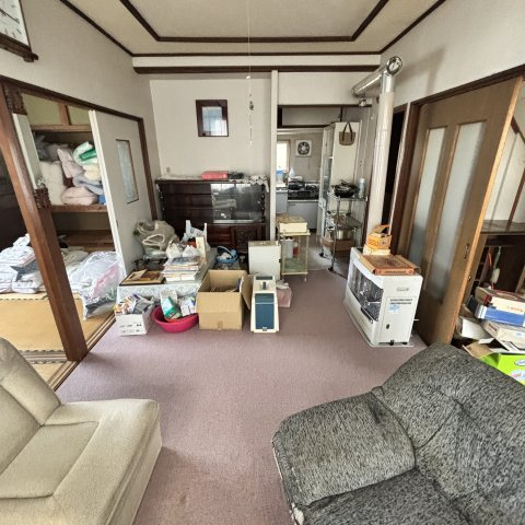 室蘭市みゆき町1丁目2-15戸建の居間・リビング