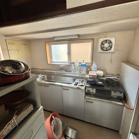 室蘭市みゆき町1丁目2-15戸建のキッチン
