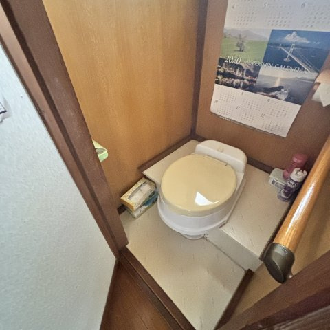 室蘭市みゆき町1丁目2-15戸建のトイレ
