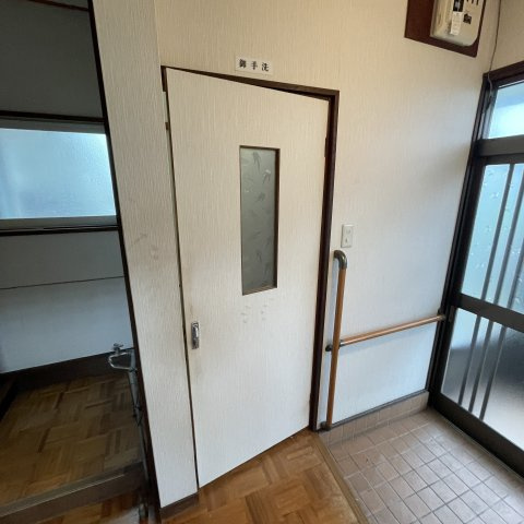 室蘭市みゆき町1丁目2-15戸建のトイレ