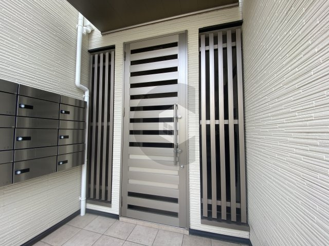 パラドール徳庵のエントランス