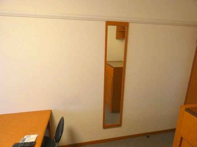 フォレストの居間・リビング|姿見です