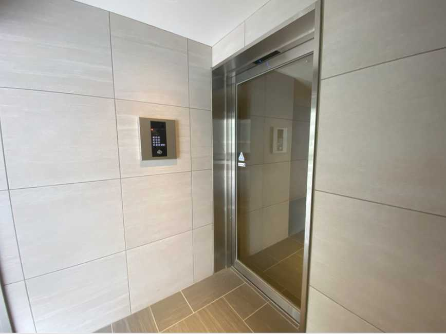 ラクラス三軒茶屋　築浅　駐車場有　バイク置場有のその他