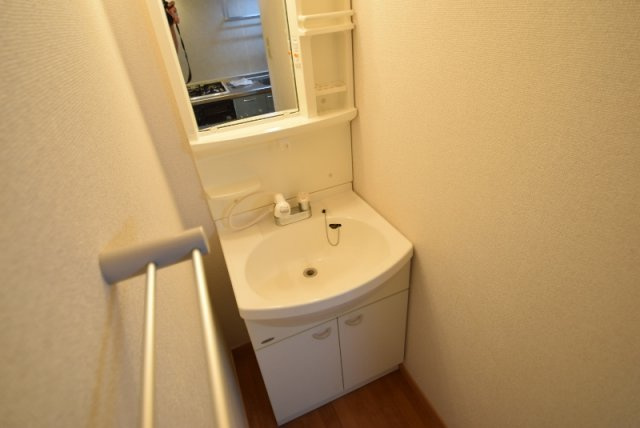 サザンハート東船橋の洗面所|独立洗面台