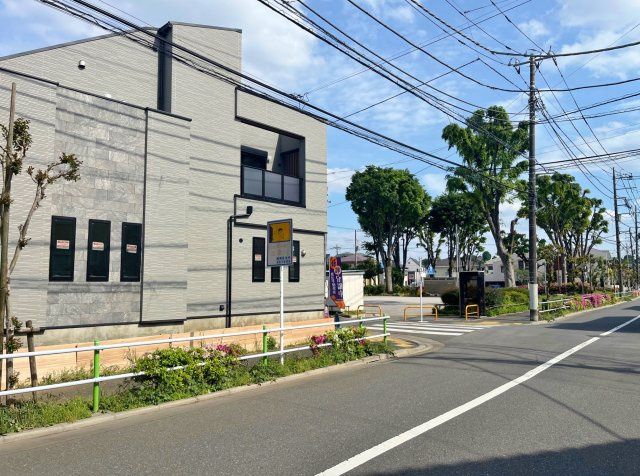 板橋区高島平5丁目 全2棟 B号棟の完成予想図|LDKは20.1帖のゆとりある空間です
リビング+水回りを配した生活しやすい間取り
足元には床暖房を施してます
(B号棟)