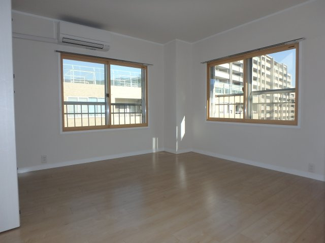 日生住吉コープの居間・リビング