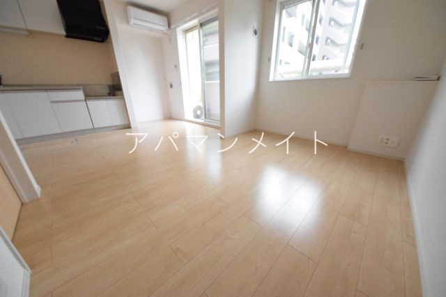 【居間・リビング】 | ドミールボナミ | 戸塚周辺ならアパマンメイトへＬｅｔｓ Ｇｏ ！